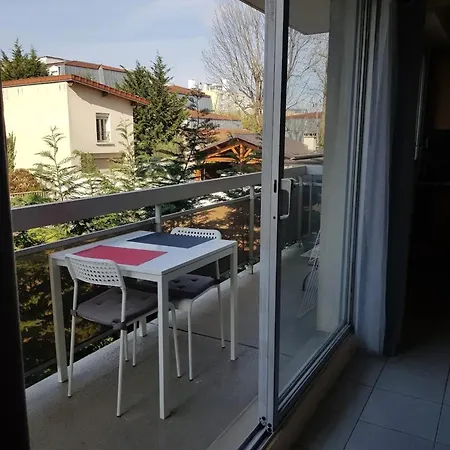 Appartamento Moderne Aux Sous Bois 24 M² + Terrasse *